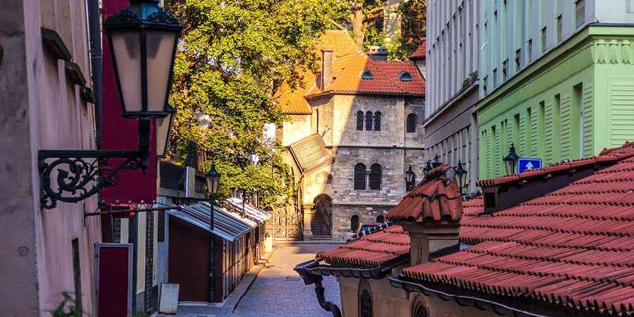 Touring Josefov, Prague’s ancient Jewish Quarter